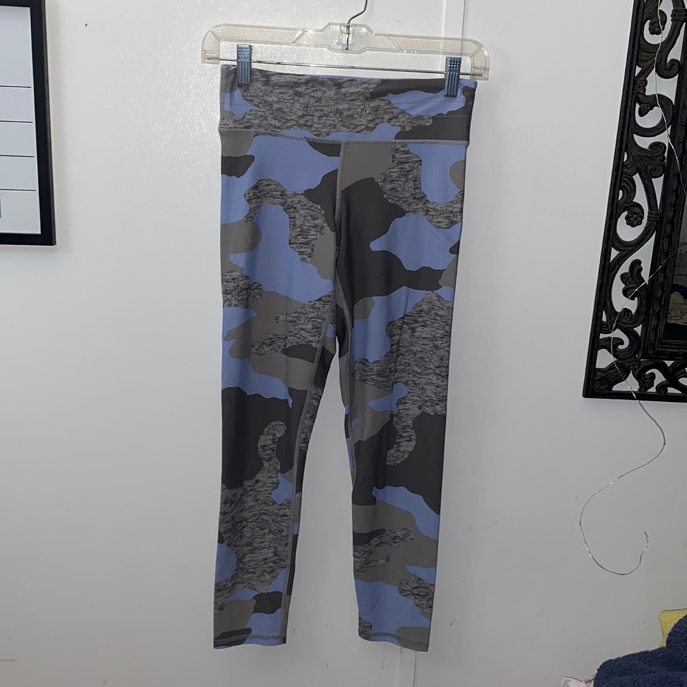 Aerie Small blue and grey camouflage leggings